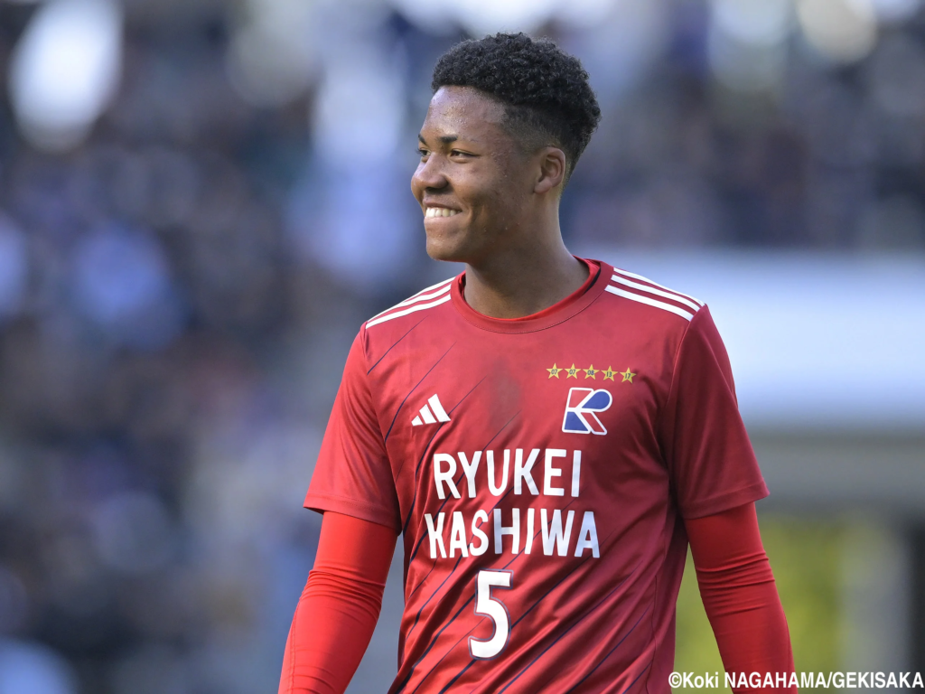 メンディーサイモン友　家族