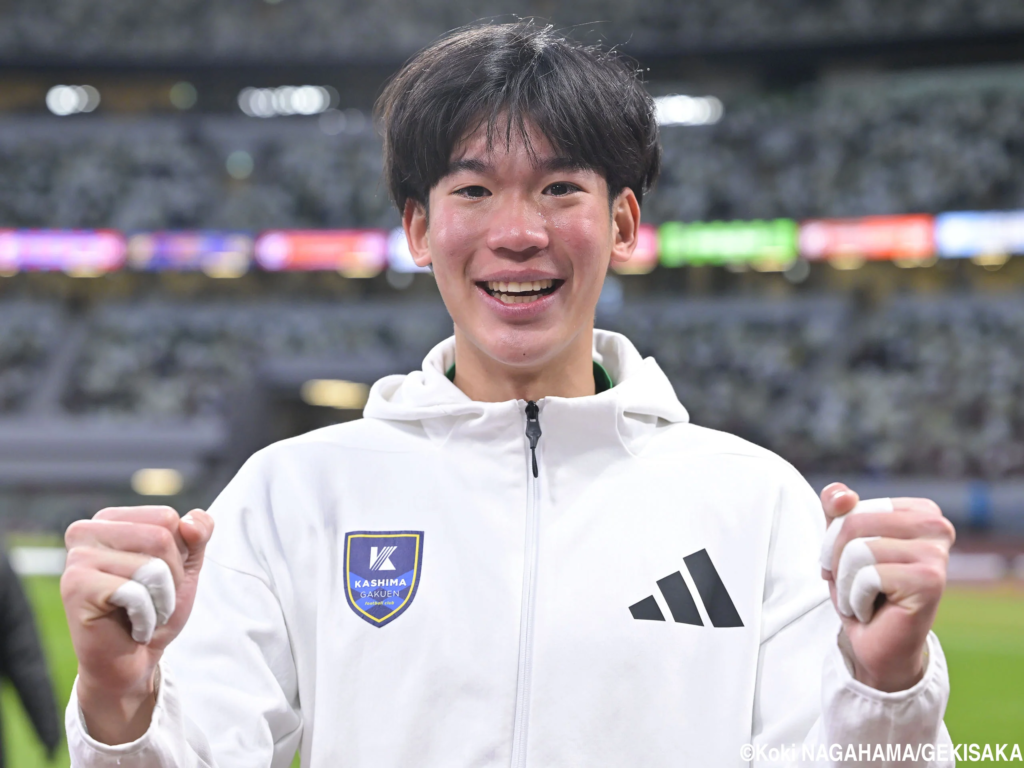 プムラピースリブンヤコ　経歴